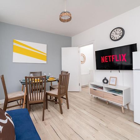 Modern 2 Bed East London Home By Rebby Properties Sleeps 5 Near Canning Town Station Luaran gambar