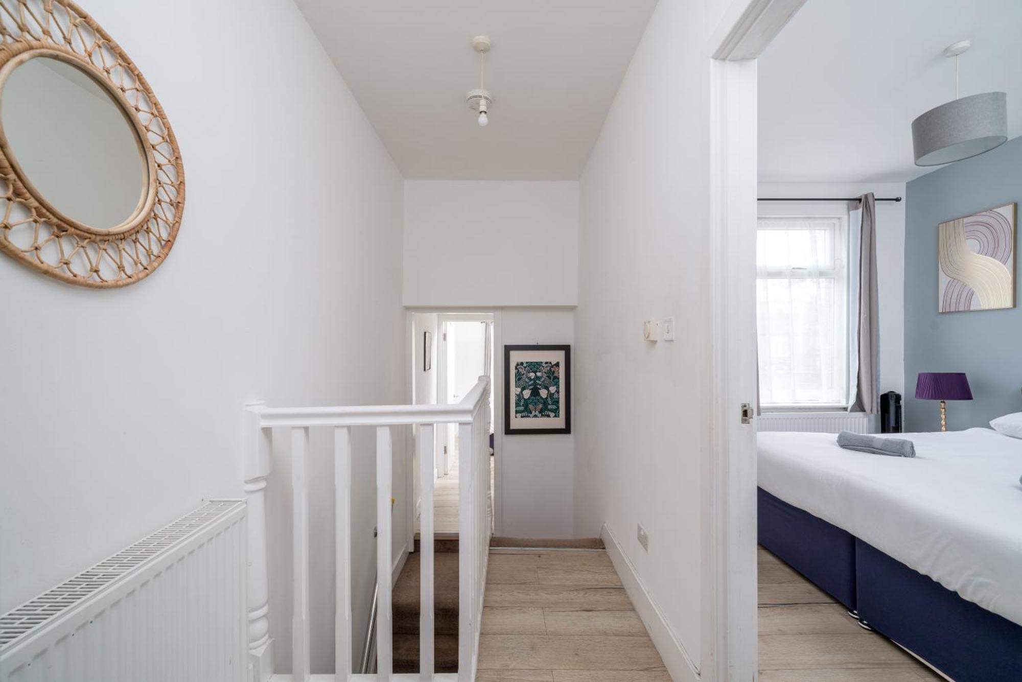 Modern 2 Bed East London Home By Rebby Properties Sleeps 5 Near Canning Town Station Luaran gambar